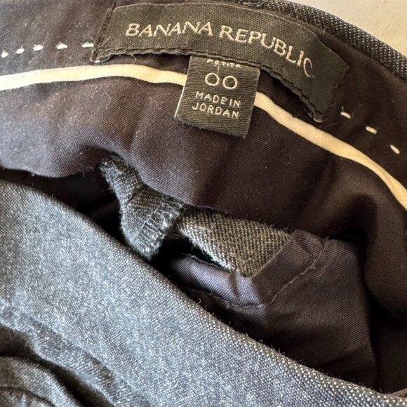 Banana Republic Slim-Fit Trousers | Dark Grey Pants | Size 00P - Picture 4 of 4